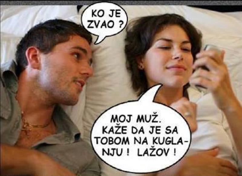 Muž na kuglanju