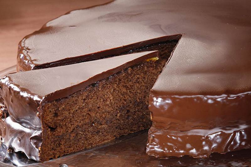 SACHER TORTA: Pouzdan i jednostavan recept za najpoznatiju tortu na svijetu